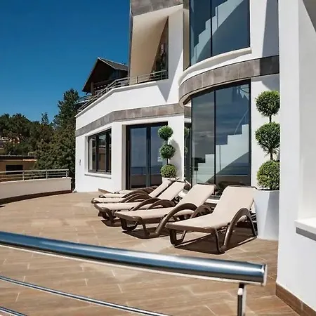 Casa De Mar. Terrace & Infinity Pool 别墅 *